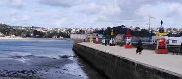 Exposition sur les phares de Bretagne au port de Morgat